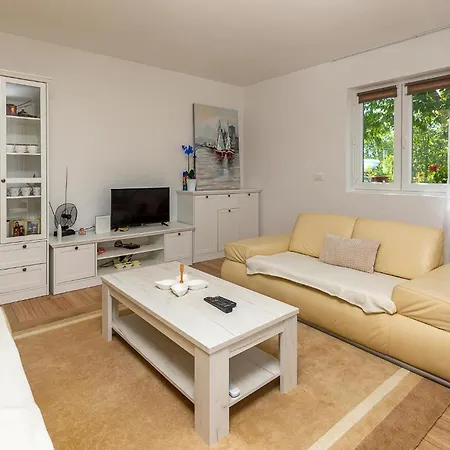 Holiday home 1 Bedroom Lovely In